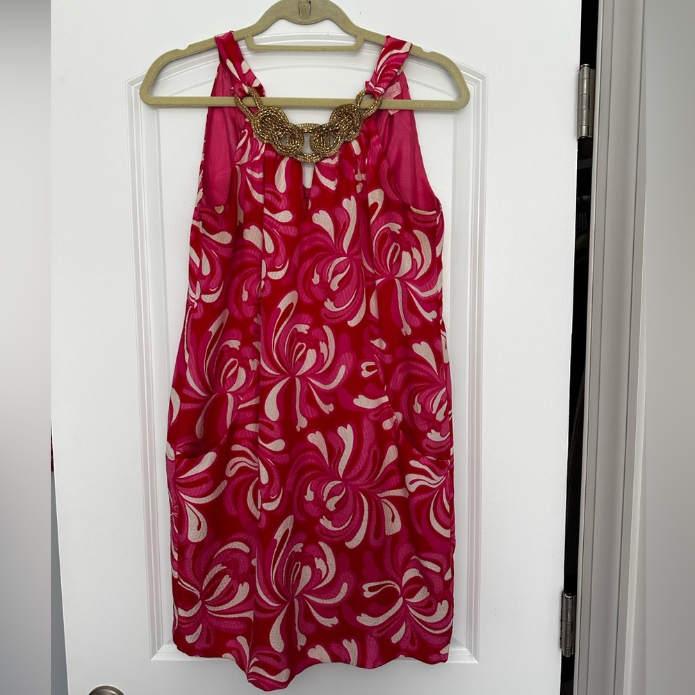 Lilly Pulitzer size 2 silk pink sleeveless dress gold hardware, a tie back